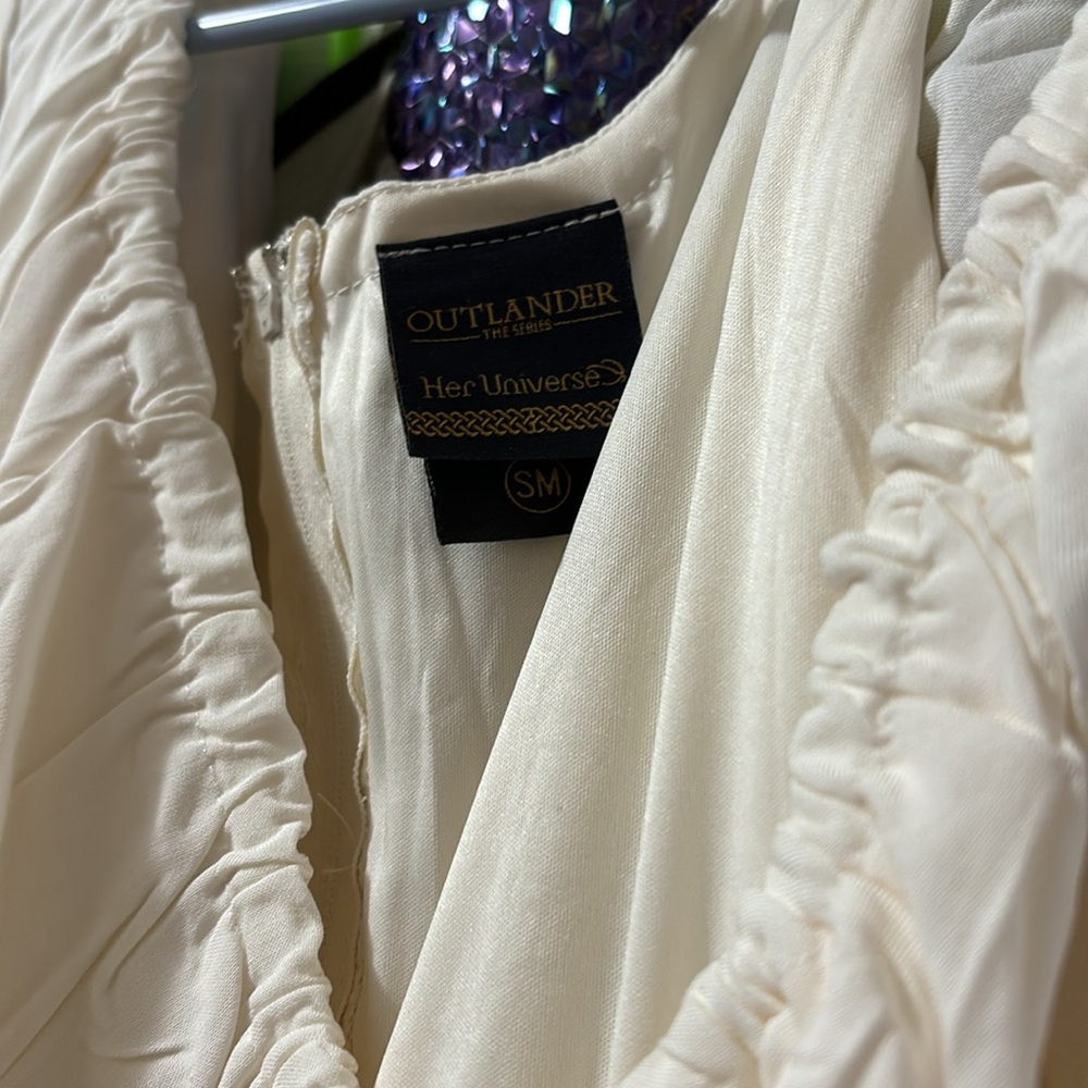Her universe outlander dress - Picture 3 of 6
